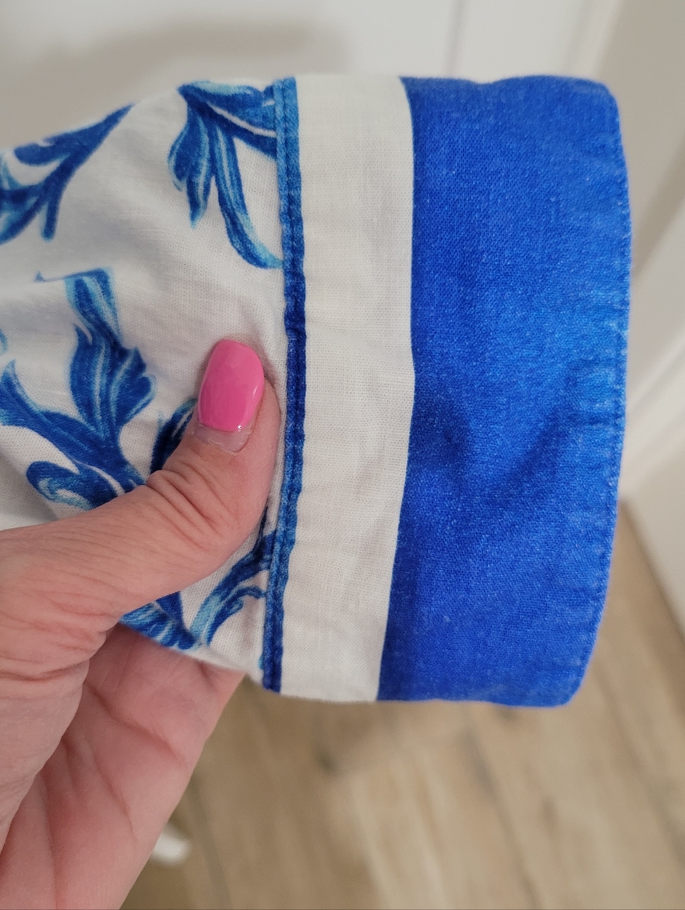 Investments Women Blue & White Scroll Print Linen Blend Button-Up Blouse | 2XL - Picture 6 of 7